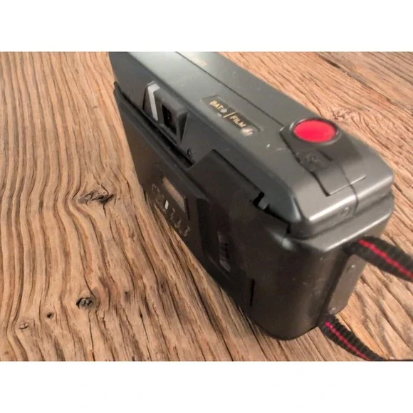 Yashica Kyocera L AF DATE DX 35mm Point & Shoot Film Camera Japan Parts Only - Picture 10 of 16